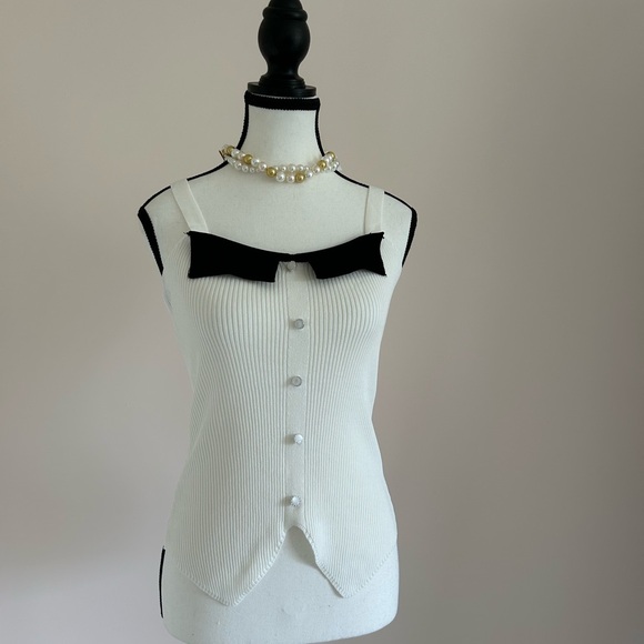 NEW French Style White Ribbed Tank Top - Picture 3 of 9